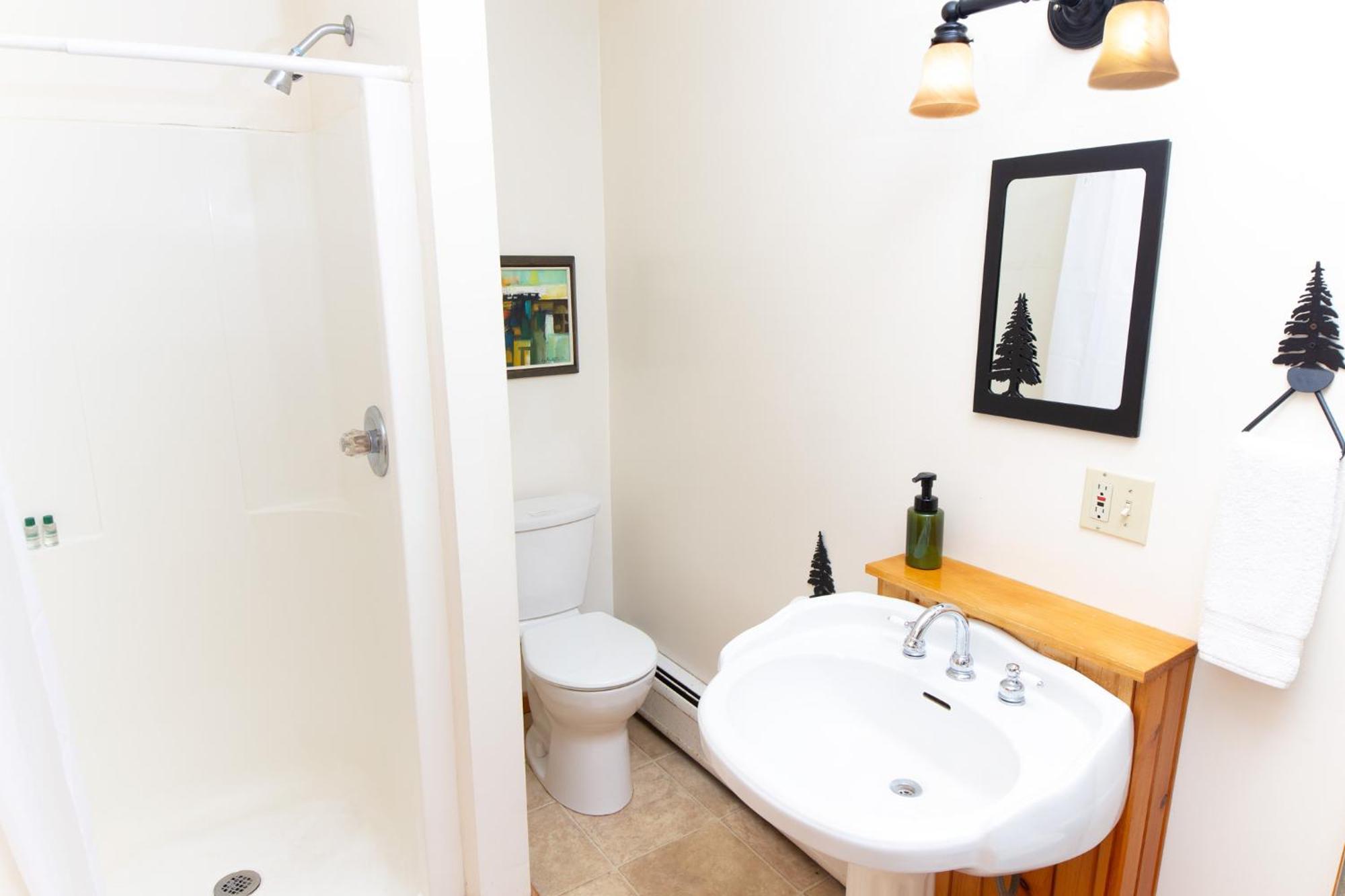 Keene Valley Trails End Inn المظهر الخارجي الصورة