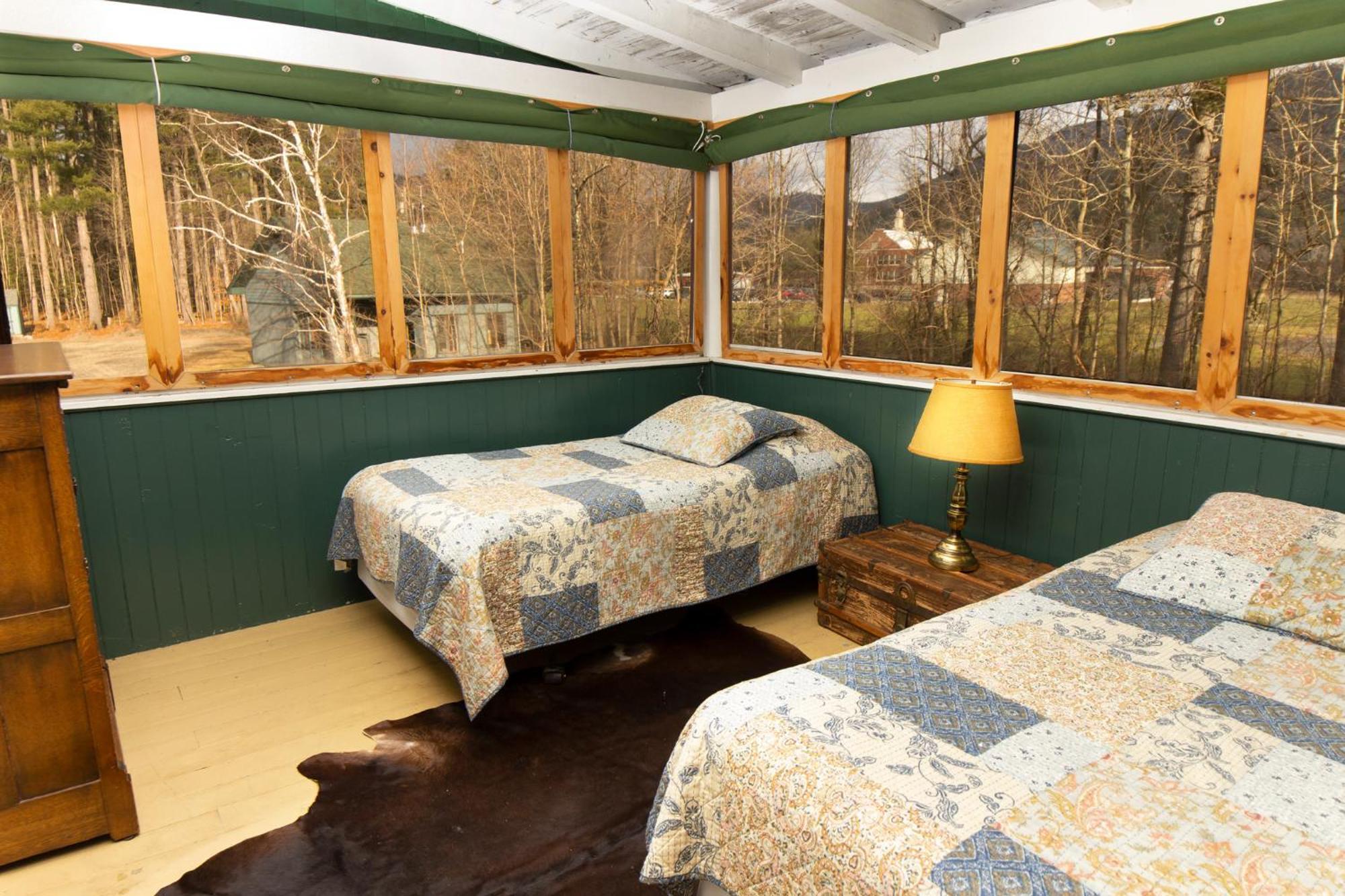 Keene Valley Trails End Inn المظهر الخارجي الصورة